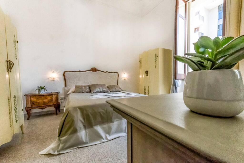 Mary'S House Apartment Lecce Luaran gambar